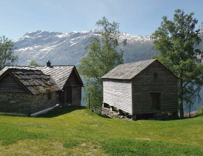 LOCATION: FOLGEFONNA