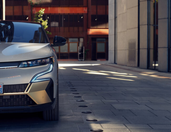 NEW WORK: RENAULT MEGANE E-TECH
